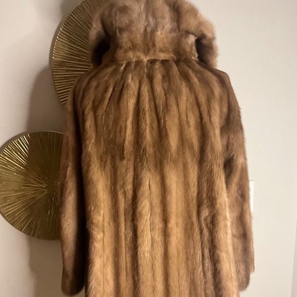 **Vintage Genuine Mink Coat with Fur Belt** - Picture 8 of 9